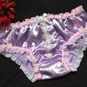 Französischer Lavendel Bikini Sissy Höschen - Girly Satin Schlüpfer - #DaisiesRibbonBows - Made to Order - Medium bis XXL