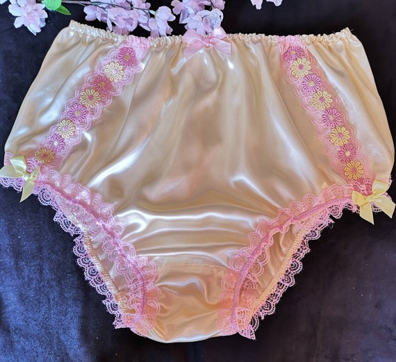Pale Lemon Satin Full Fit Panties/silky Soft Sissy Knickers Daisy Chain  Side Detail Made to Order Medium up to Extra Extra Large 