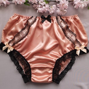 Blush gekleurde satijnen full-fit slipje - sensueel zachte sissy knickers - glinsterende lintrand - op bestelling gemaakt - medium tot extra extra large