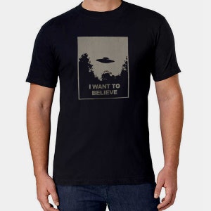 Man woman sizes X Files I want to believe ovni poster T shirt