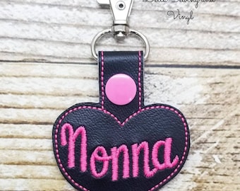 Nonna Keychain, Nonna Key Fob, Nonna Zipper Pull, Grandma Keychain, Gift for Grandma, Mimi, Nana, Grammy, Granny, Mom, Sister, Aunt