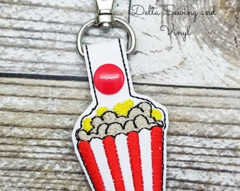 Popcorn Keychain, Popcorn Key Fob, Movie Theater Keychain, Popcorn Bucket Zipper Pull