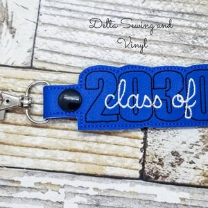 Class of 2030 Keychain, Class of 2030 Key Fob, Class of 2030 Charm, Class of 2030 Zipper Pull, Graduation Gift, Middle School Gift