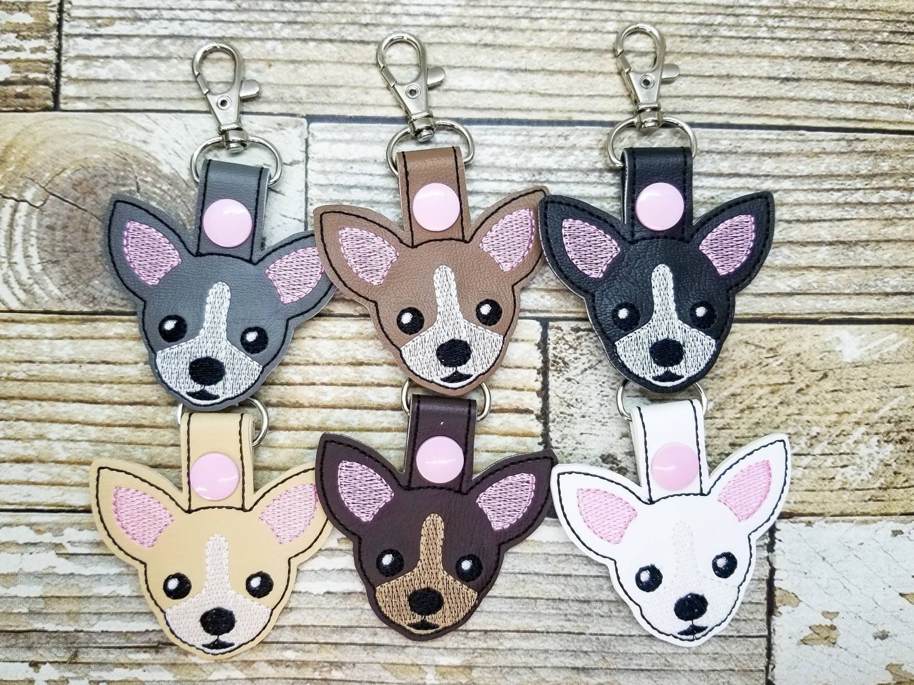 NATSUNO Chihuahua Keychain, Gifts For Women Men Girls