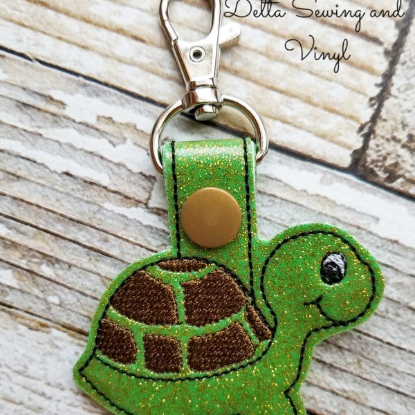 Turtle Keychain, Tortise Key Fob, Snapper Turtle Charm, Chelonian Turtle Key Fob, Leatherback Turtle Zipper Pull, Terrapin Turtle Keychain