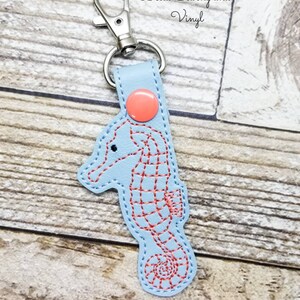 Seahorse Keychain, Seahorse Key Fob, Sea Creature Charm, Ocean Keychain, Sea Zipper Pull