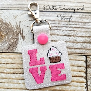 Love Cupcake Keychain, Cupcake Love Key Fob, I Love Cupcakes Keychain