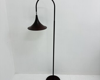 Lámpara de pie minimalista Hala Zeist Trumpet marrón, diseño holandés de los años 70.