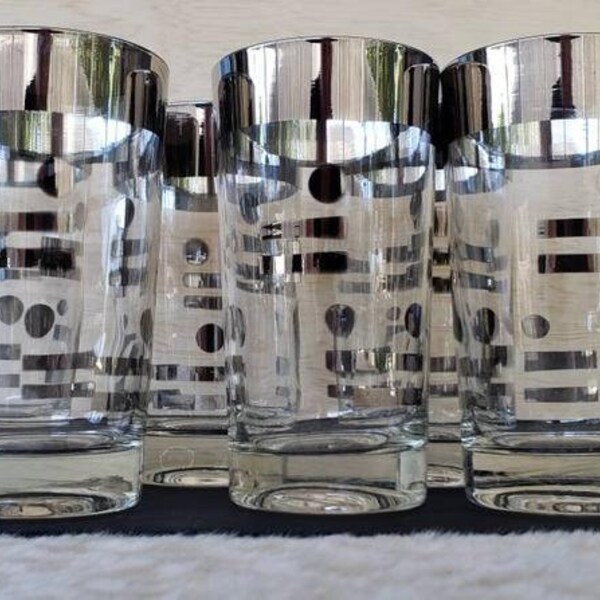 Set of 7 vintage Dorothy Thorpe style Dots & Dashes highball glasses