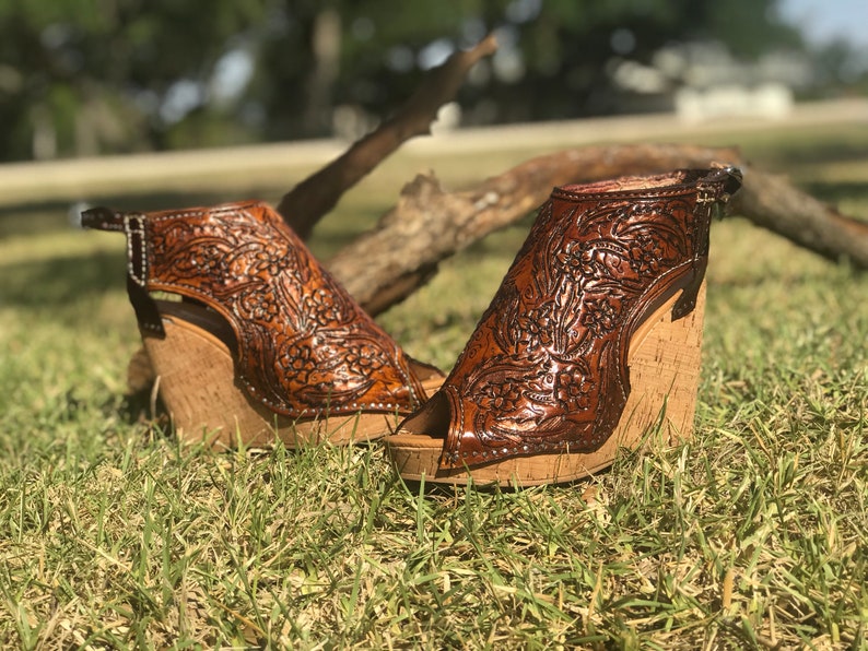 tooled wedges
