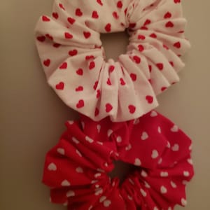 Heart Scrunchies 2pk