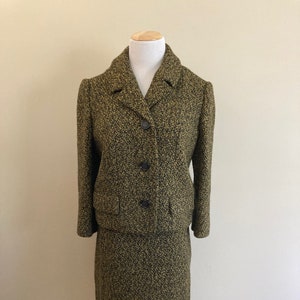 1960&#39;s Vintage Chunky Wool Tweed Suit/Black and Light Camel