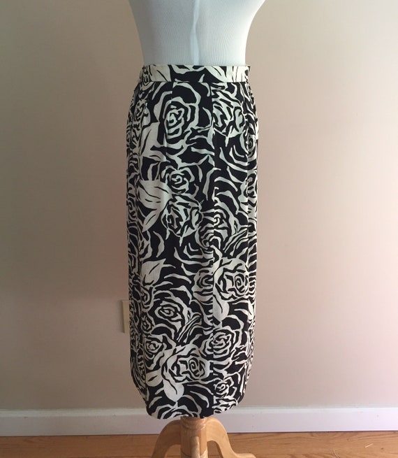 1980's Black and White Floral Skirt/Silk Jacquard… - image 2