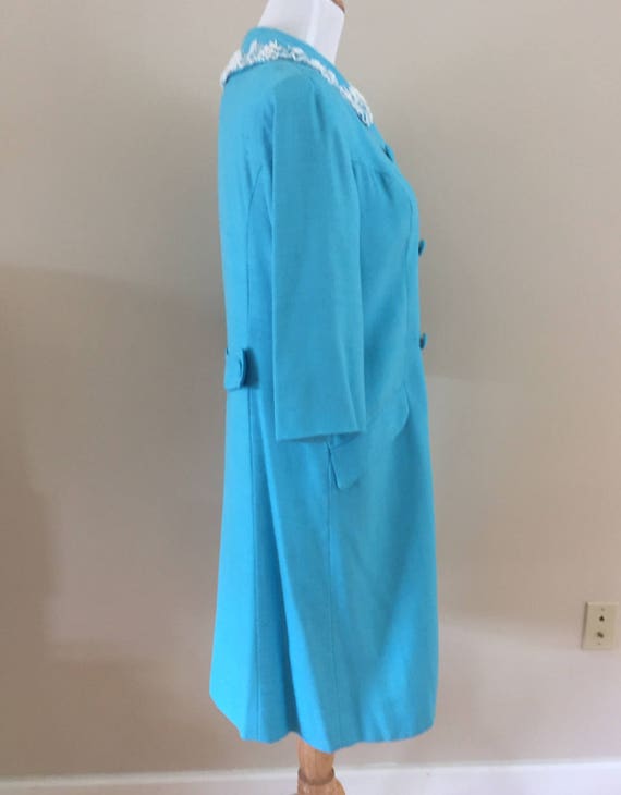 Early 1960s Vintage Turquoise Spring Coat/Beaded … - image 2