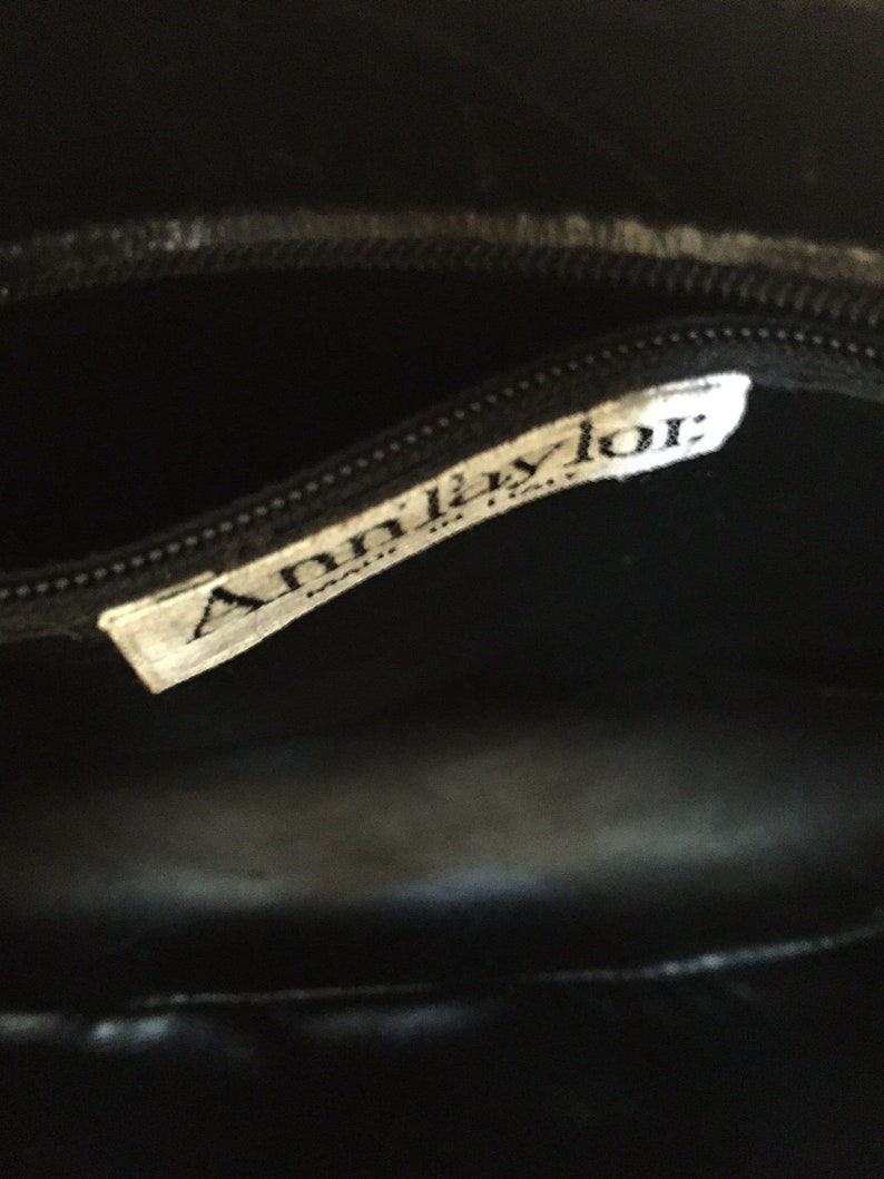 1990/'s Vintage Cornflower Blue Pebbled Leather Shoulder BagCrossbodyAnn TaylorMade in Italy