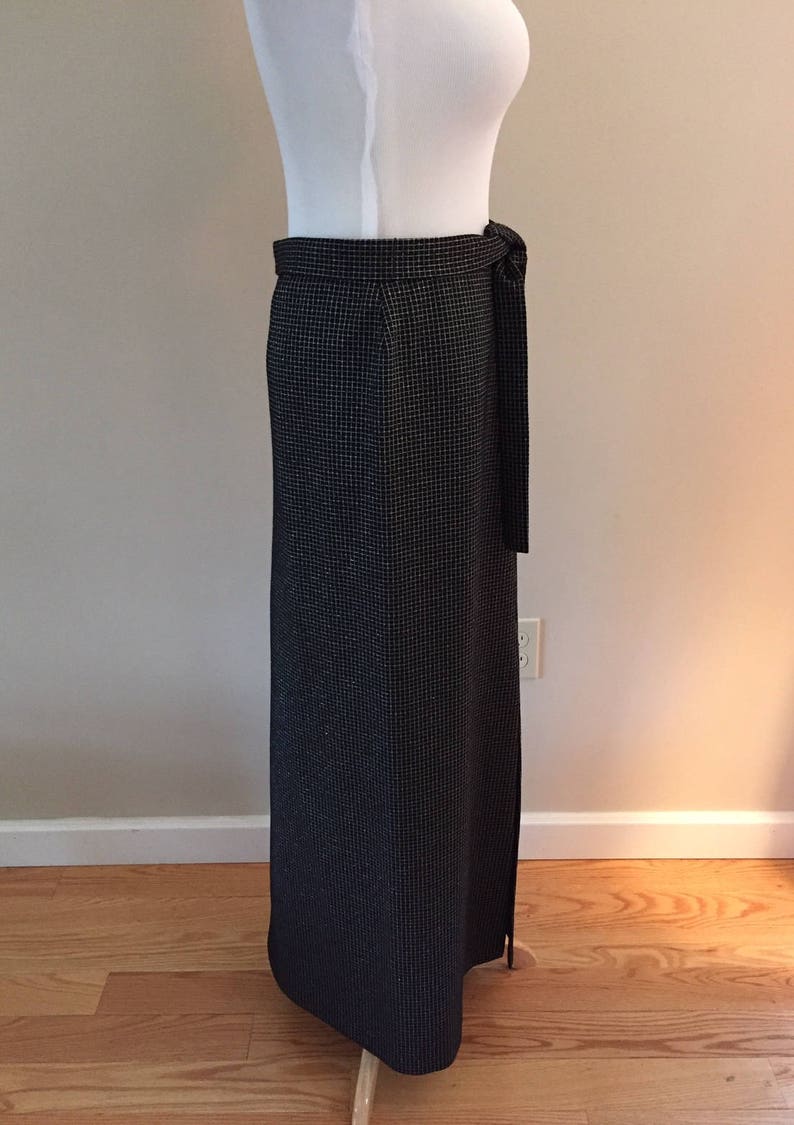 1970s Vintage Black/Silver Metalic Check Knit Maxi Skirt image 2