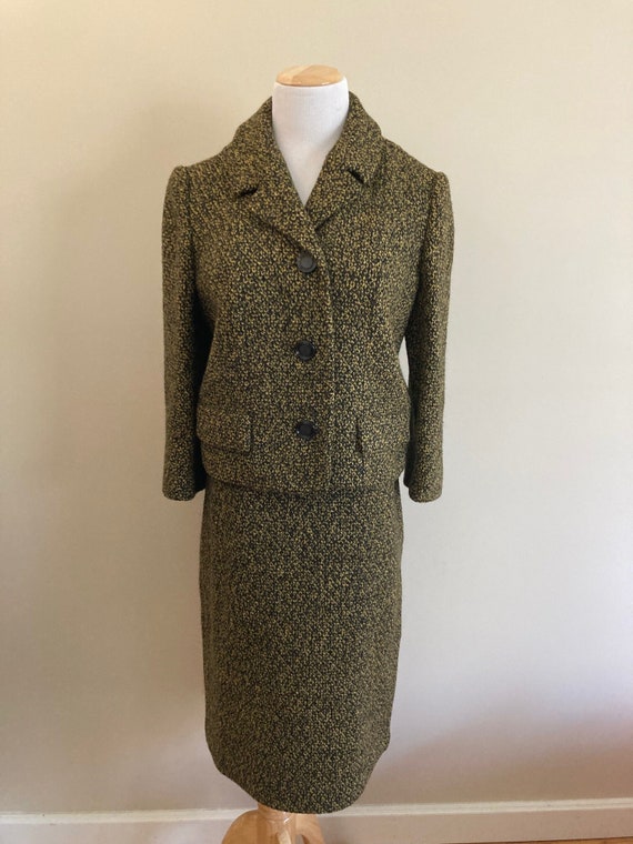1960's Vintage Chunky Wool Tweed Suit/Black and Li