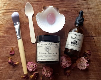 Coffret Rituel de beauté Aphrodite : masque botanique à l'argile, hydrolat de rose et quartz rose