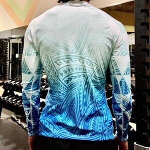 Blue Polynesian Tribal Triangle Designs Gym Clothes Workout Shirt Rash Guard image 2