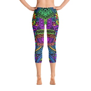 Tiki Colorful Jungle Polynesian Capri Leggings