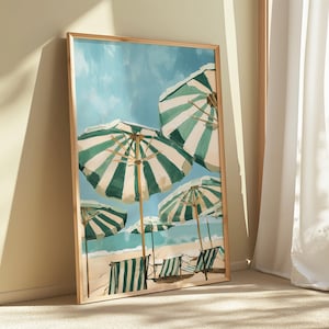 Plakat z motywem starego parasola plażowego: Szałwiowo-zielony obraz ścienny w stylu nadmorskim (do pobrania cyfrowego)