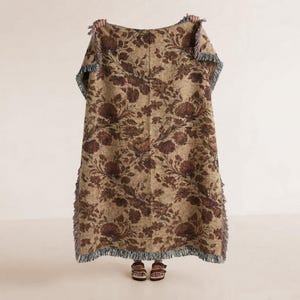 Brown Neutral Botanical Baroque Floral Woven Blanket | Apartment Decor