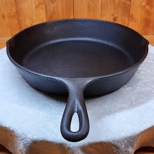 Lodge #8SK 3 Notch Cast Iron Fry Pan Skillet Refurbished Country Rustic Kitchen Cookware