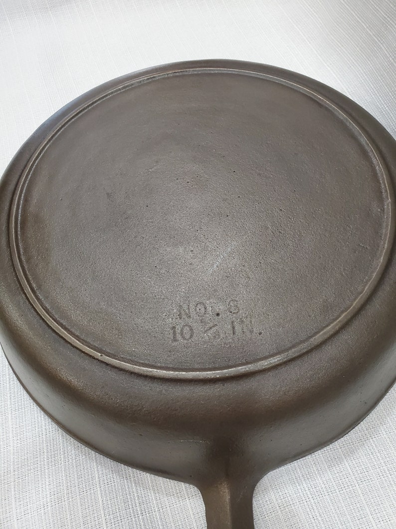 Vintage BSR 8 Cast Iron Skillet Century Series with Heat