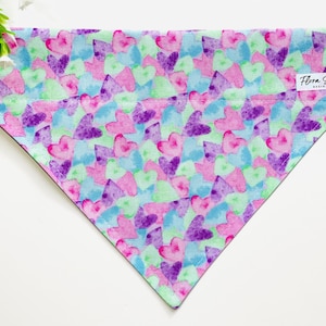 Dog Bandana - Cat Bandana - Over the Collar - Dog Scarf - Handkerchief - Custom - Foulard chat chien - Bandana on Collar - Watercolor Hearts