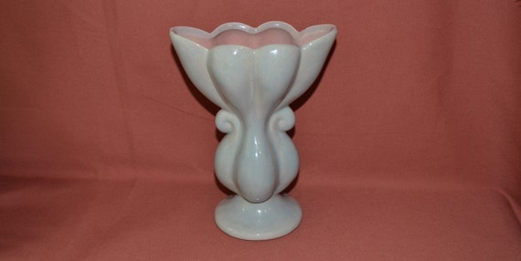 Vintage 1940 S Gonder Usa Lilcac And Pink Vase Urn Mid Etsy