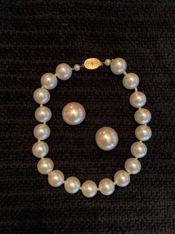 Costume Jewelry Pearl