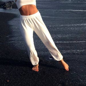 Pantaloni Harem in Bambù, Pantaloni Boho Yoga, Pantaloni Donna da Yoga e Meditazione, Pantaloni Sostenibili, Fatti a mano, Made in Italy