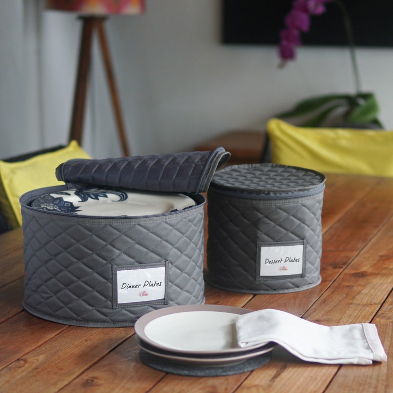 Quilted China Storage Cases 5 Piece Dish And Cup Set For Storing Protecting Or Transporting Your Cherished Dinnerware