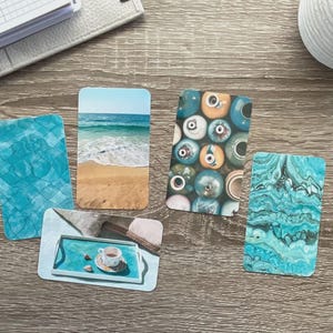 Tarjetas de diario - Juego de 5 en verde azulado y dorado - Ideales para decorar tu agenda - Ideales como marcapáginas o decoración - Incluye clip y portatarjetas