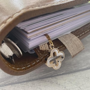 Marcapáginas recortado de carey - Elige tamaño y color - Estética minimalista - Accesorios para agendas de anillas - Filofax, Kikki K