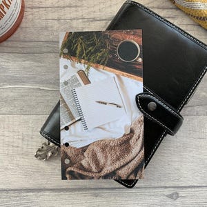 Cozy Journal - Painel Outono Outono - Serve para A5, B6, Personal Wide, Personal, A6, Pocket, Mini Ring Planners. Capa protetora.