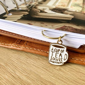 Tea Solves Everything Clip - Luxe Planner Charm - Anello Planner Accessori & Deco - Filofax, Kikki K