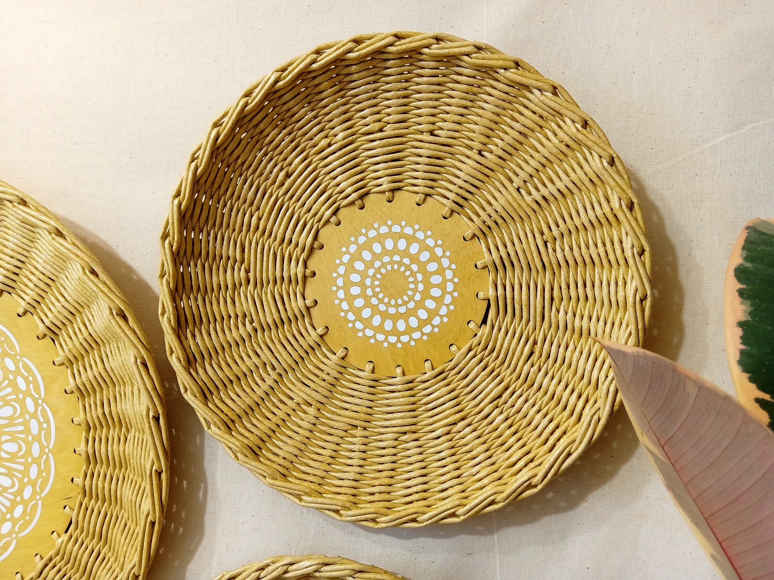 Wall basket set of 3 Wicker wall basket Floral woven basket Etsy