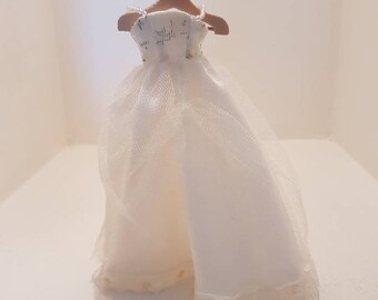 Escala 1//12th Casa De Muñecas En Miniatura Hechas a Mano Boda Velos Y Accesorios..
