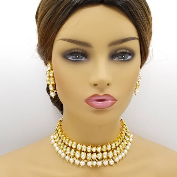 Indian bridal kundan pearls, green, red gemstones choker tikka earrings jewelry set/22K Gold plated/Jadau kundan Jewelry/Pakistani/Indian