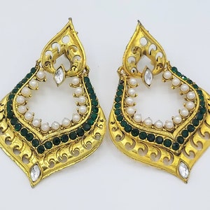Kundan meenakari seed pearl Jhumkas with green crystals/22K Gold Plated/Meenakari Jhumka Earrings/Ethnic earrings/Bollywood Earrings