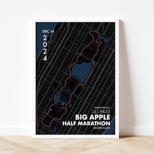Semi-marathon Big Apple 2024 - Impression d'art de la route de Central Park à New York - Poster de carte de course personnalisée - Cadeau de coureur - Poster de carte de course à pied