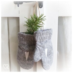 Gloves ITH, 10x10, 13x18 and 16x26