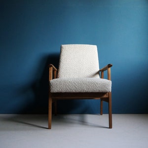 Fauteuil vintage Mid Century, bouclé beige, restauré image 4