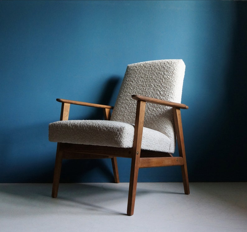 Fauteuil vintage Mid Century, bouclé beige, restauré image 8