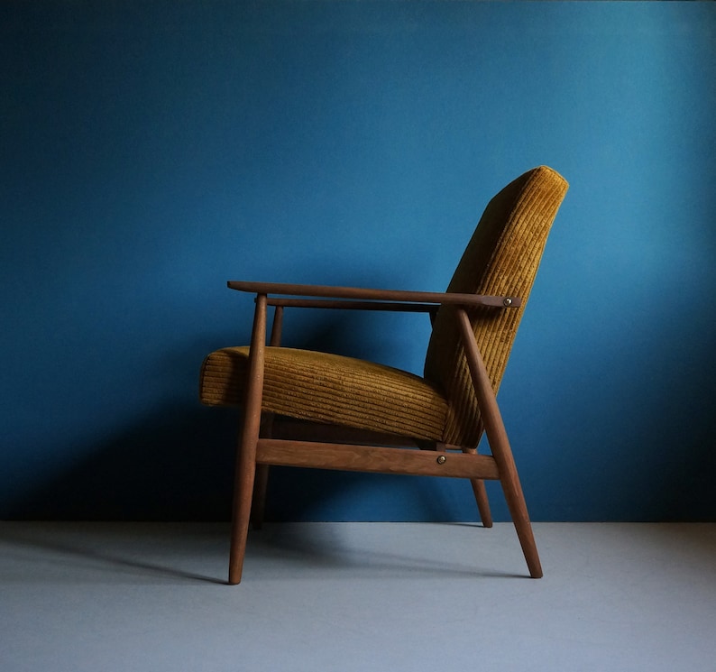 Fauteuil vintage du milieu du siècle, moutarde foncé, restauré image 2