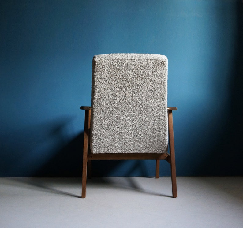 Fauteuil vintage Mid Century, bouclé beige, restauré image 3