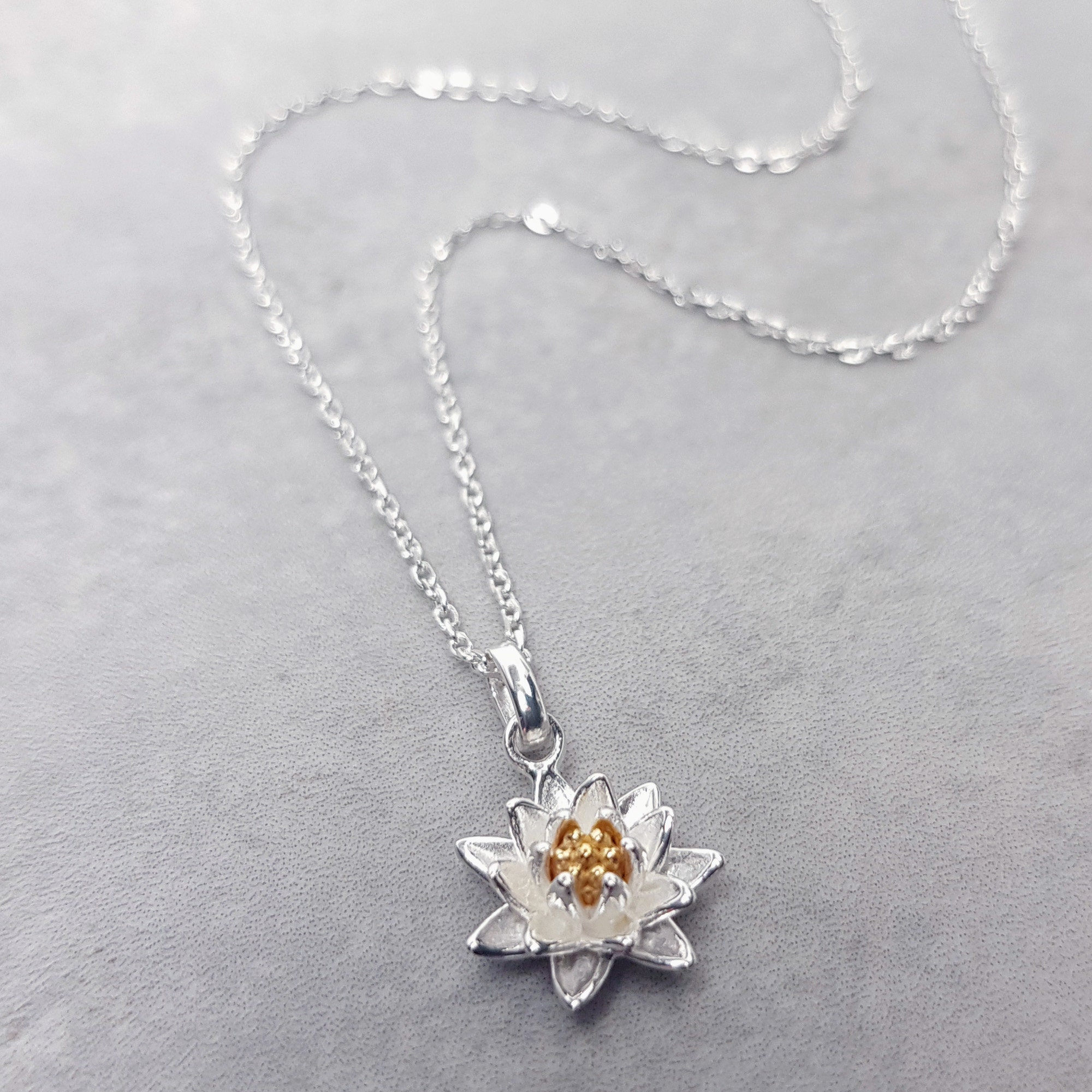 Lily necklace Clearance