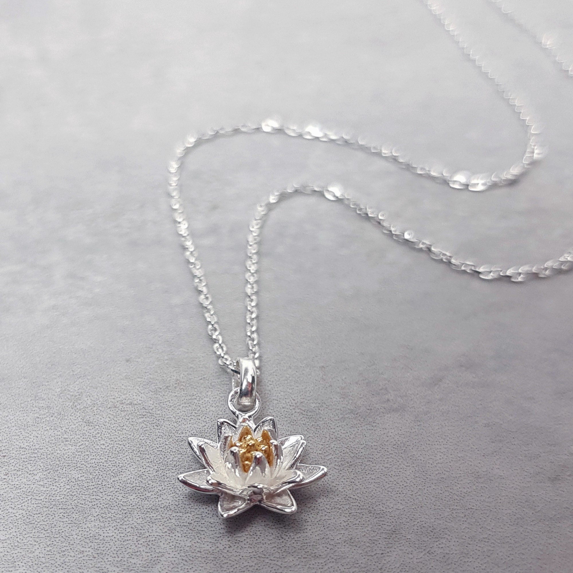 Water Lily Necklace – Totapari