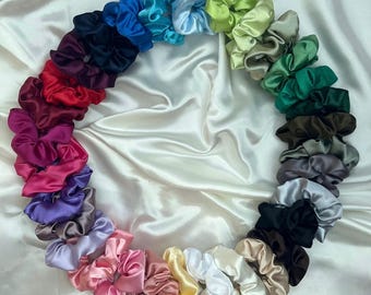 Chouchou / scrunchy en satin fait main